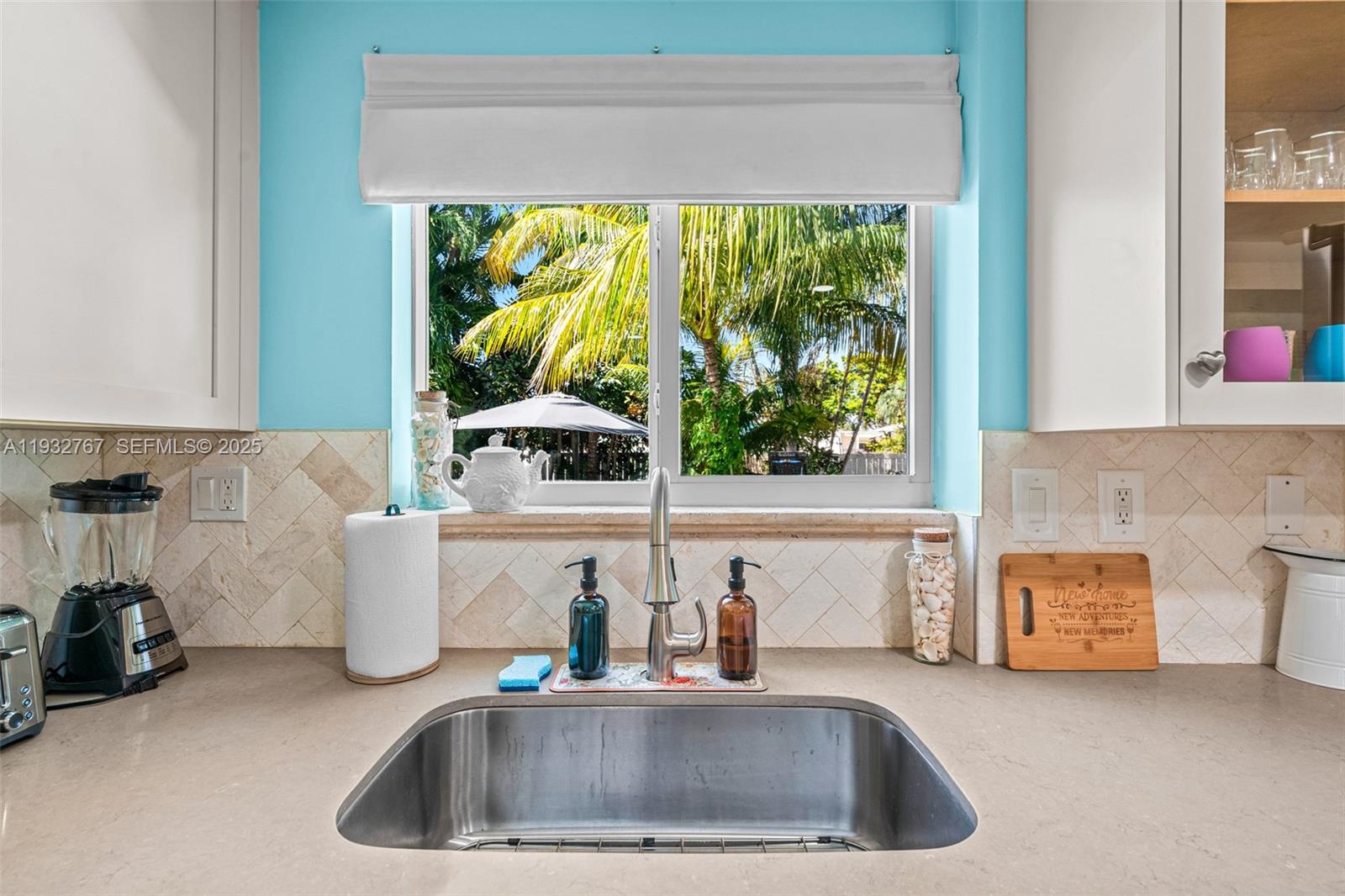 517 NE 2nd Pl, Dania Beach FL 33004