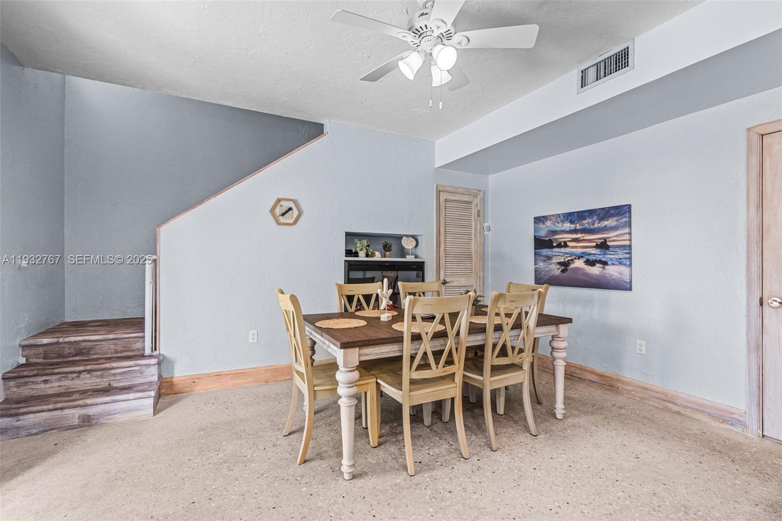 517 NE 2nd Pl, Dania Beach FL 33004