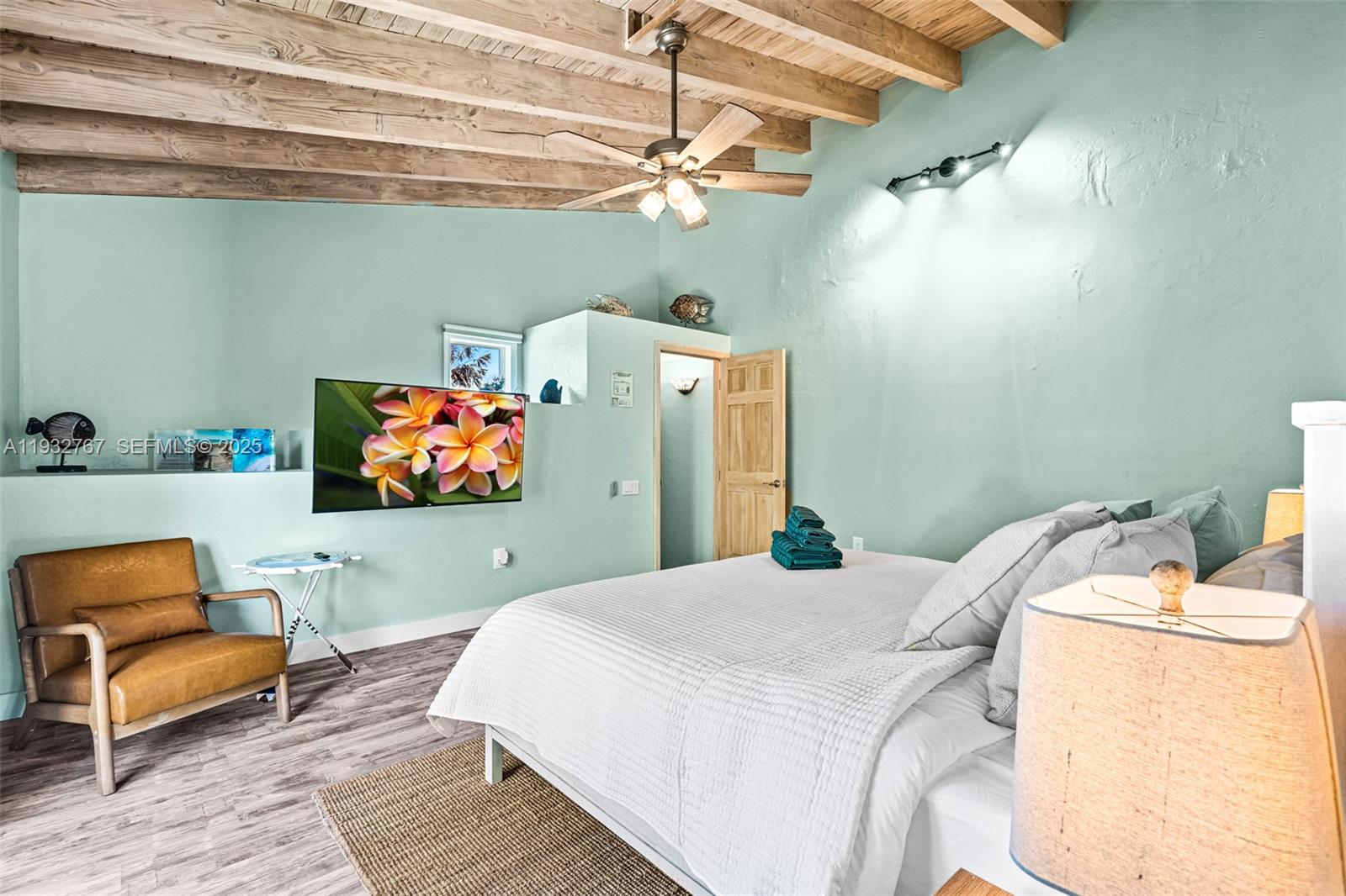 517 NE 2nd Pl, Dania Beach FL 33004