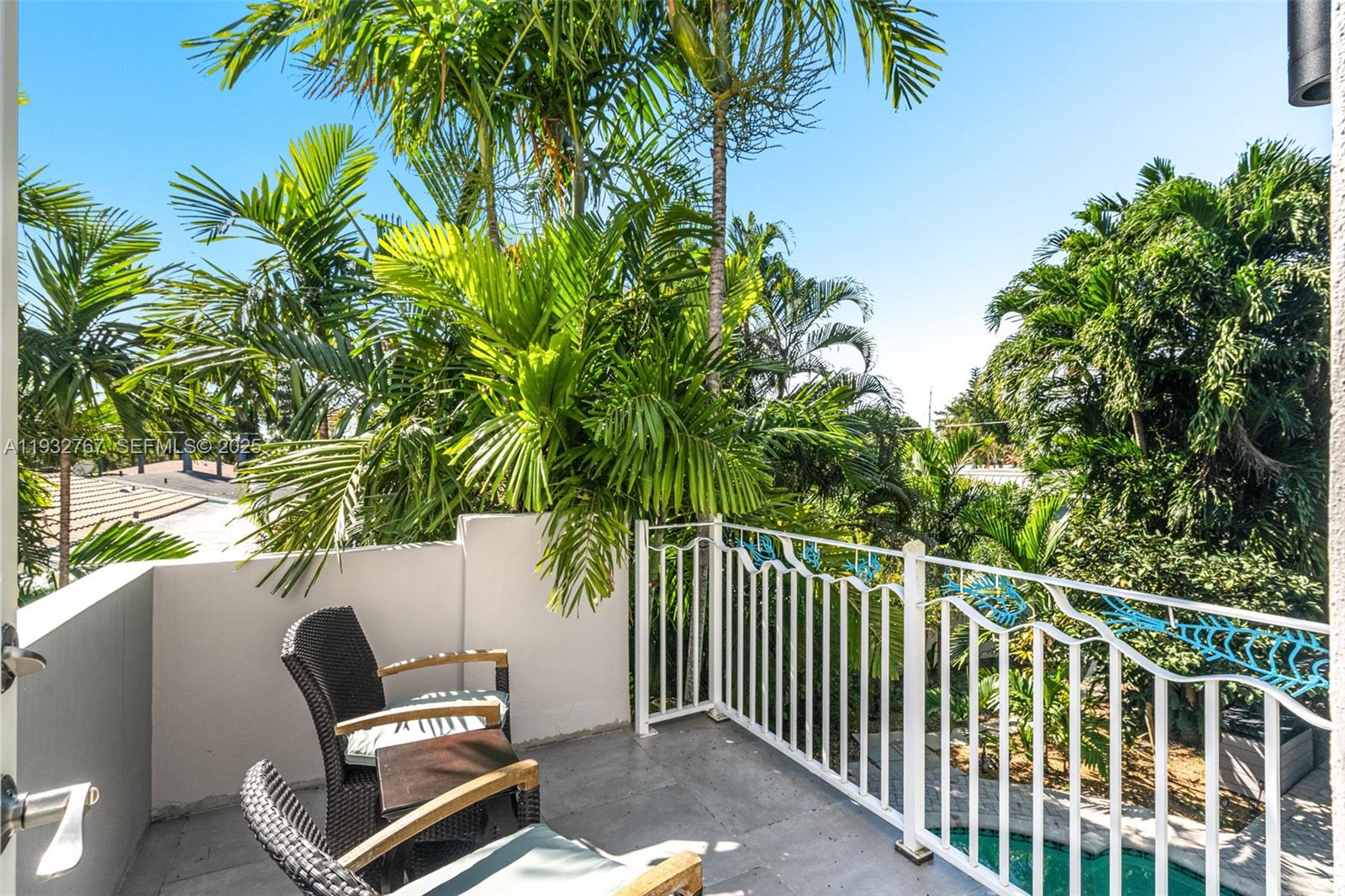 517 NE 2nd Pl, Dania Beach FL 33004