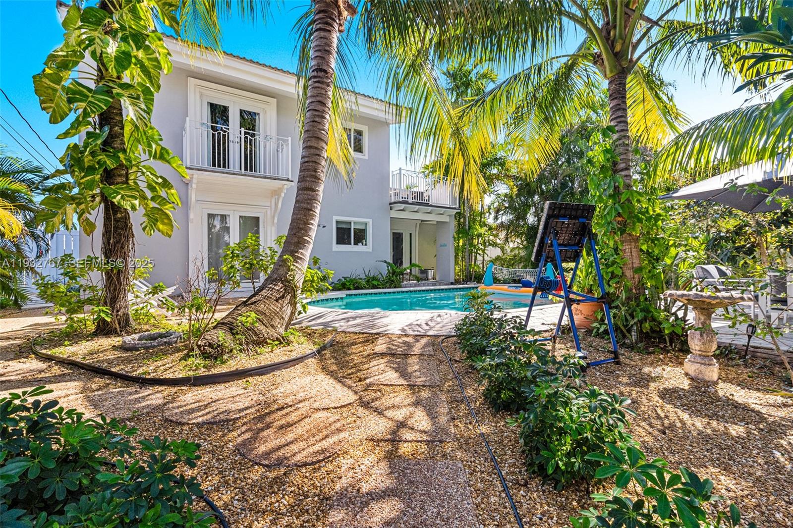 517 NE 2nd Pl, Dania Beach FL 33004