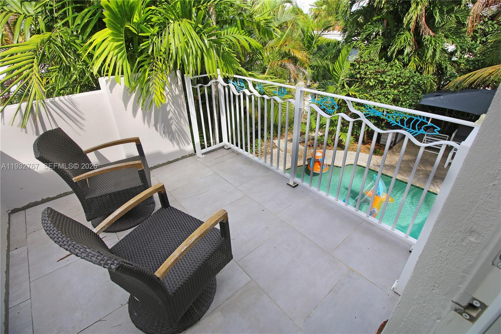 517 NE 2nd Pl, Dania Beach FL 33004