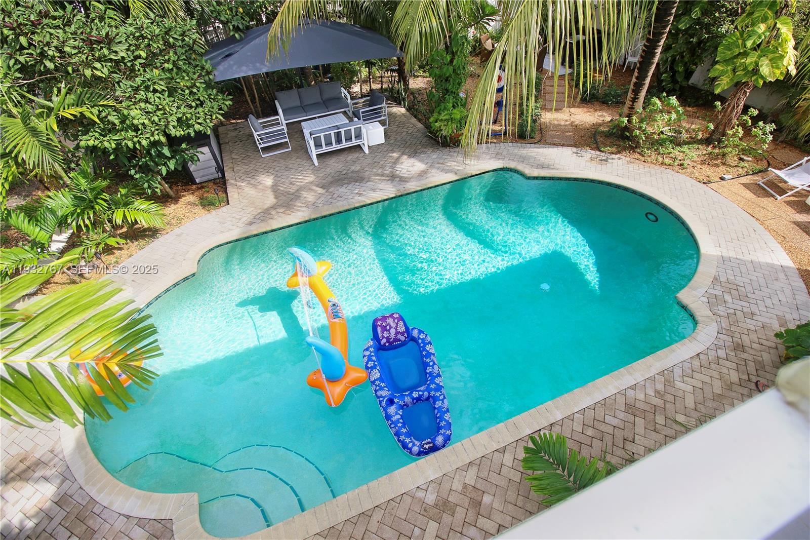 517 NE 2nd Pl, Dania Beach FL 33004