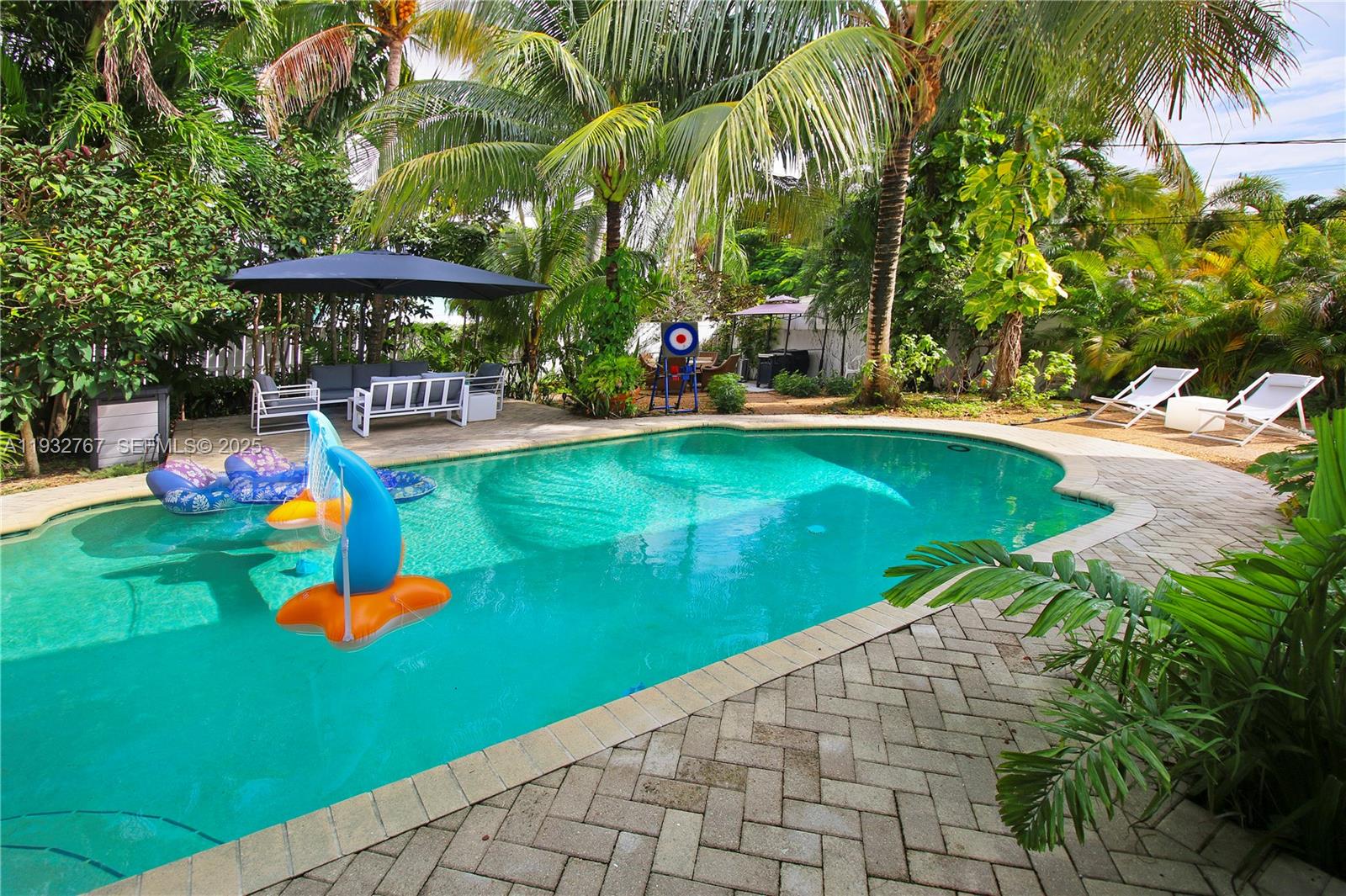 517 NE 2nd Pl, Dania Beach FL 33004
