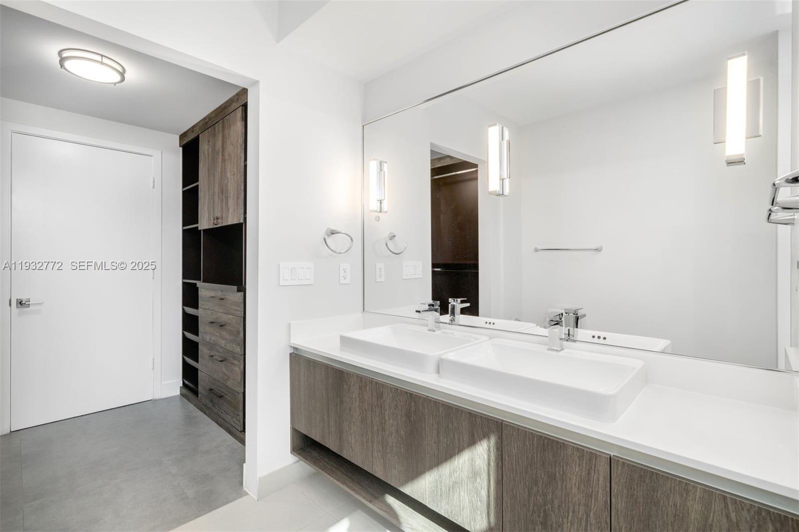 455 NE 39th St #202, Miami FL 33137