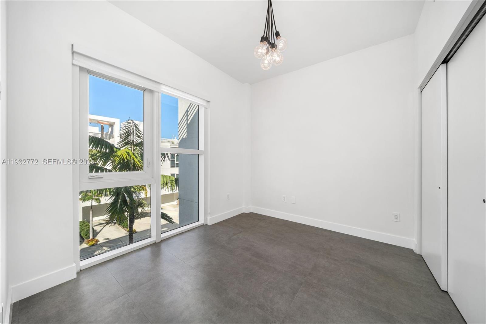 455 NE 39th St #202, Miami FL 33137