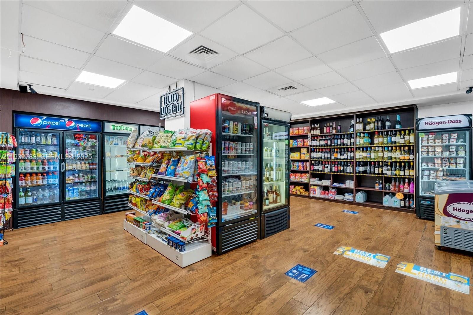 1000 West Ave #920, Miami Beach FL 33139