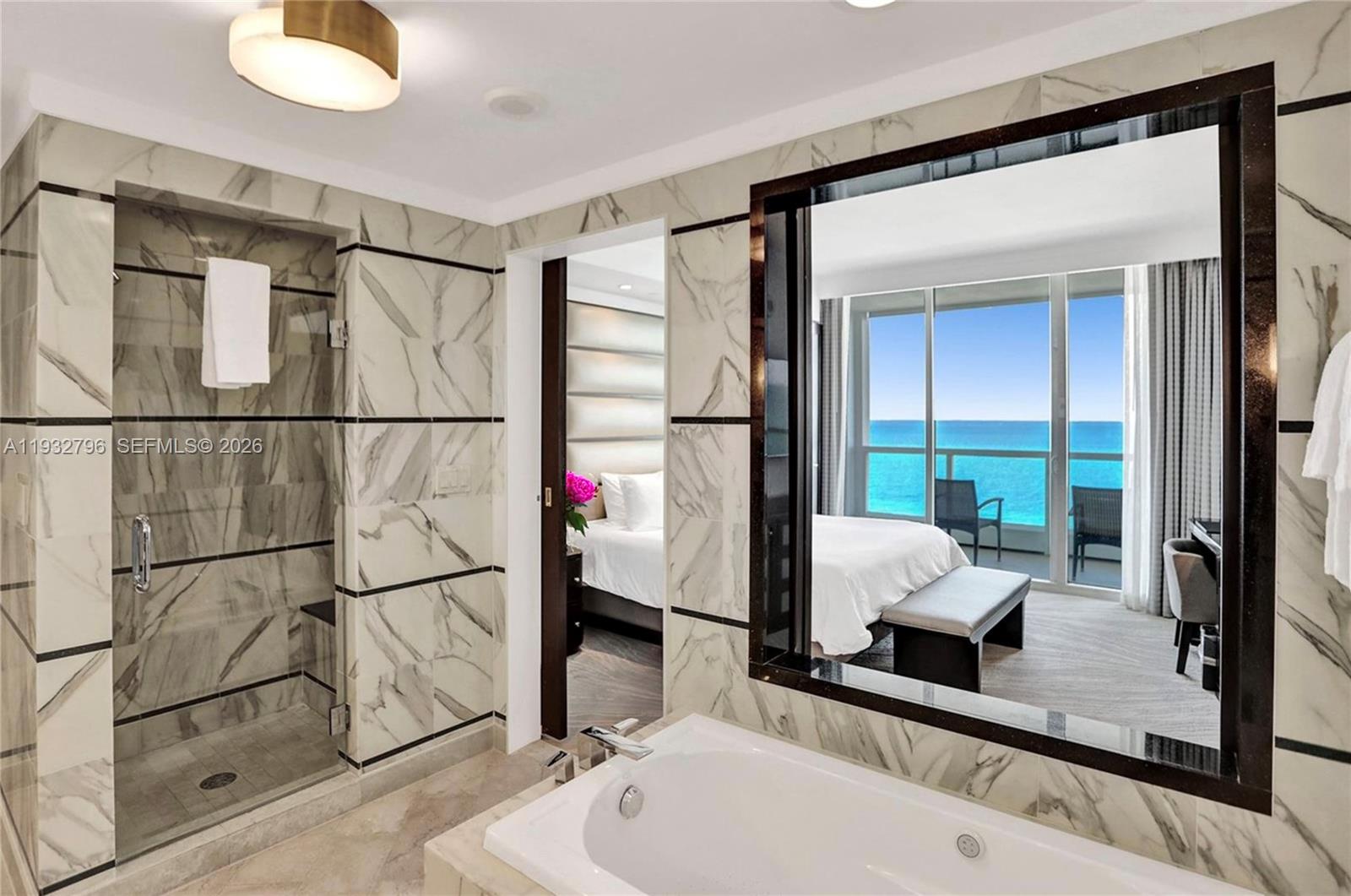 4391 Collins Ave #1514, Miami Beach FL 33140