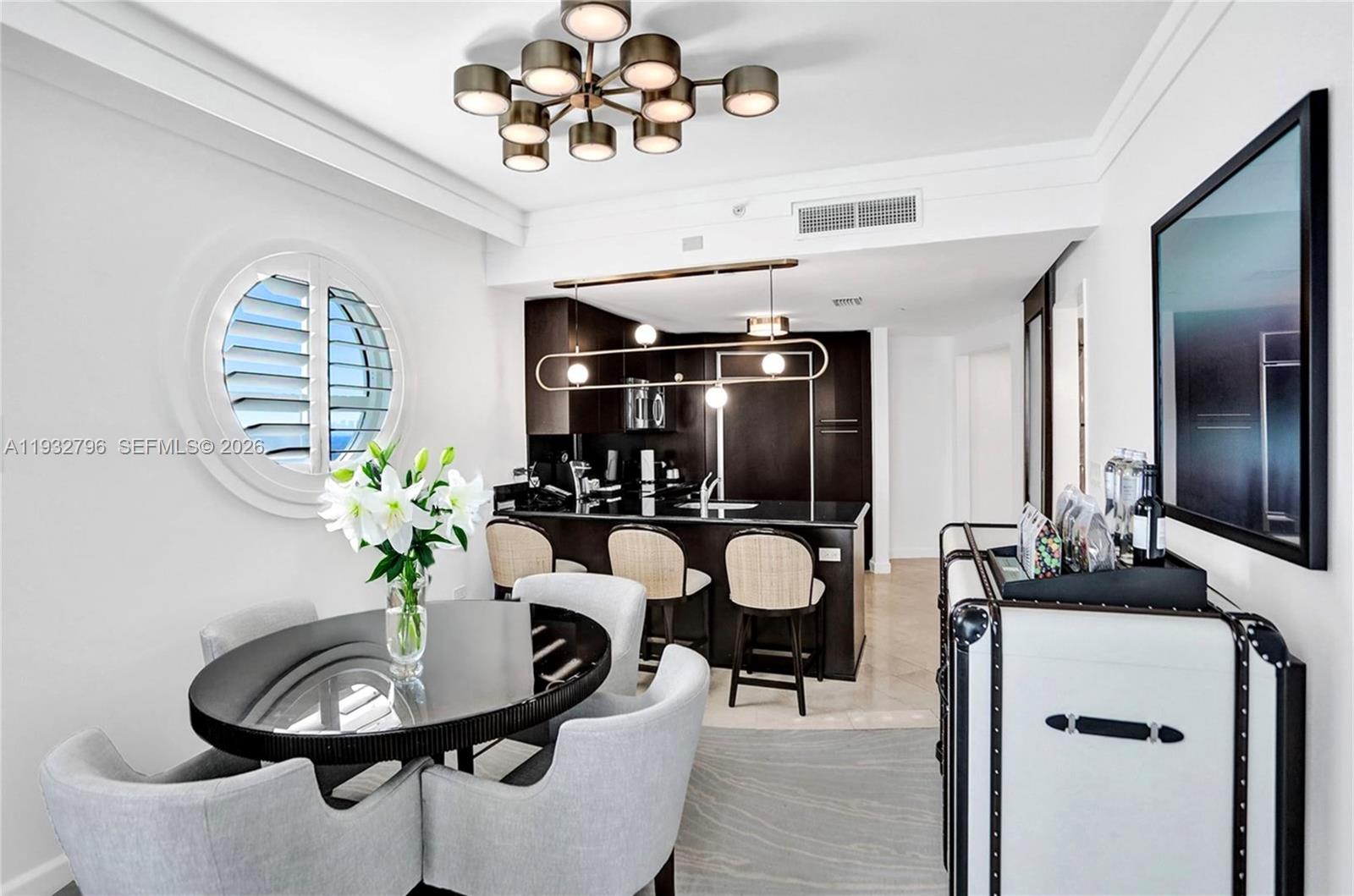4391 Collins Ave #1514, Miami Beach FL 33140
