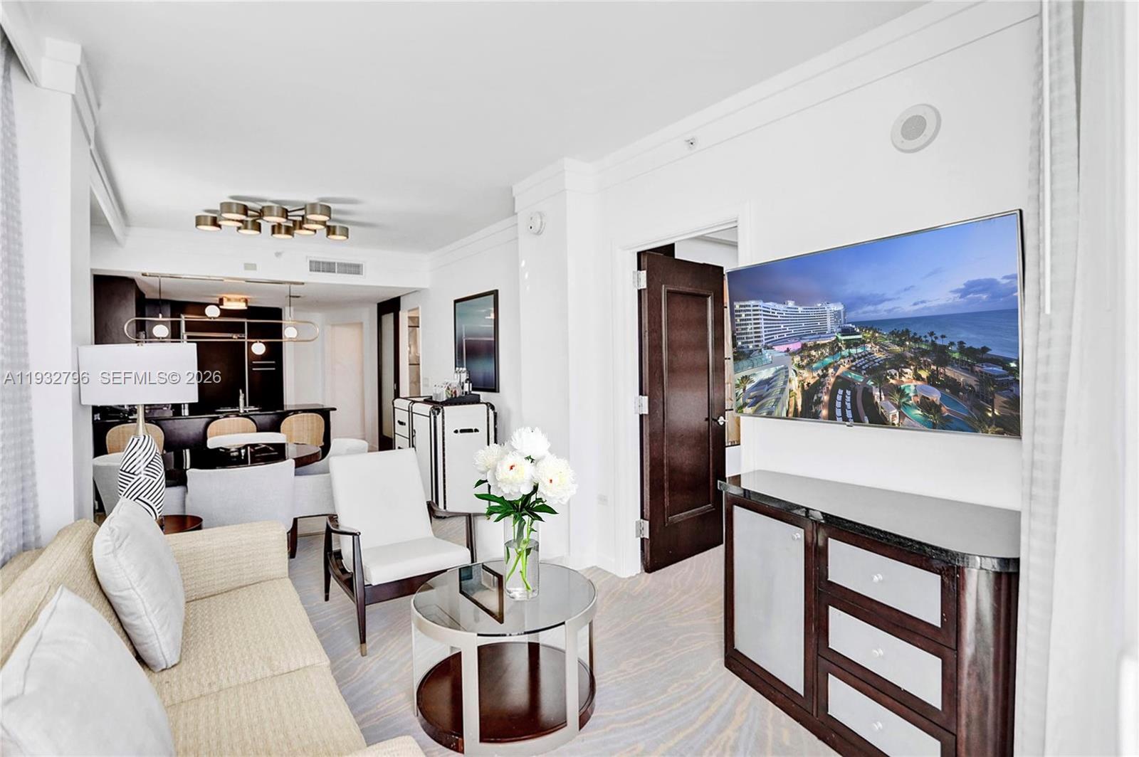 4391 Collins Ave #1514, Miami Beach FL 33140
