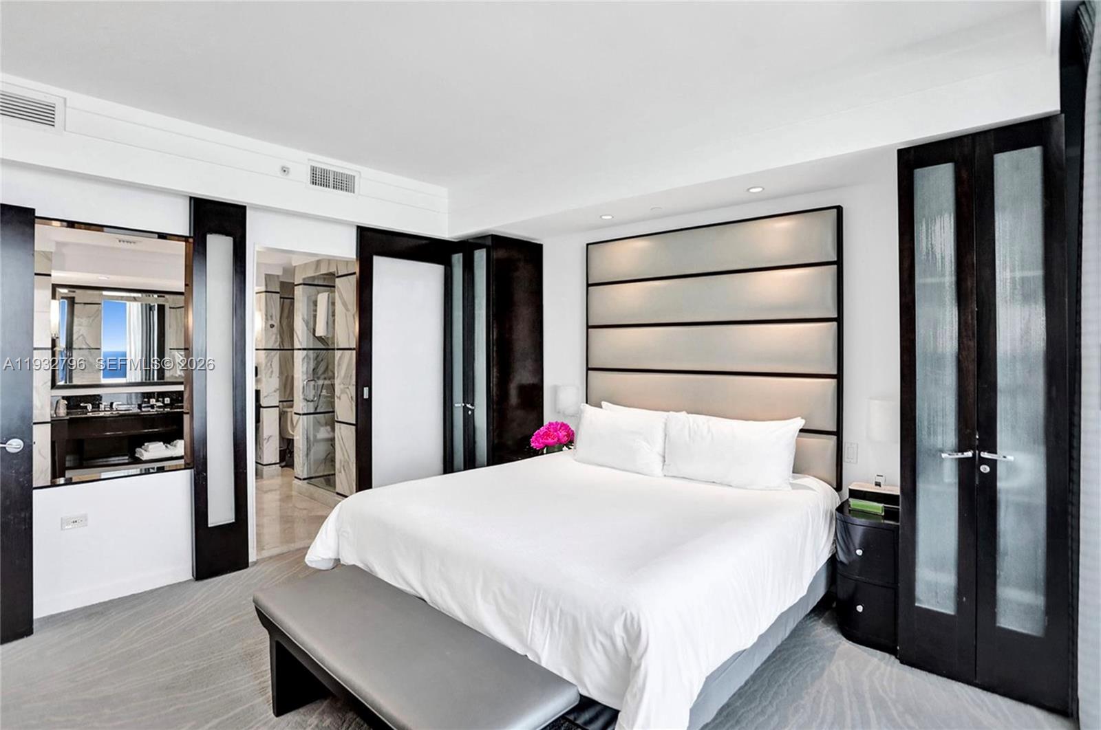 4391 Collins Ave #1514, Miami Beach FL 33140