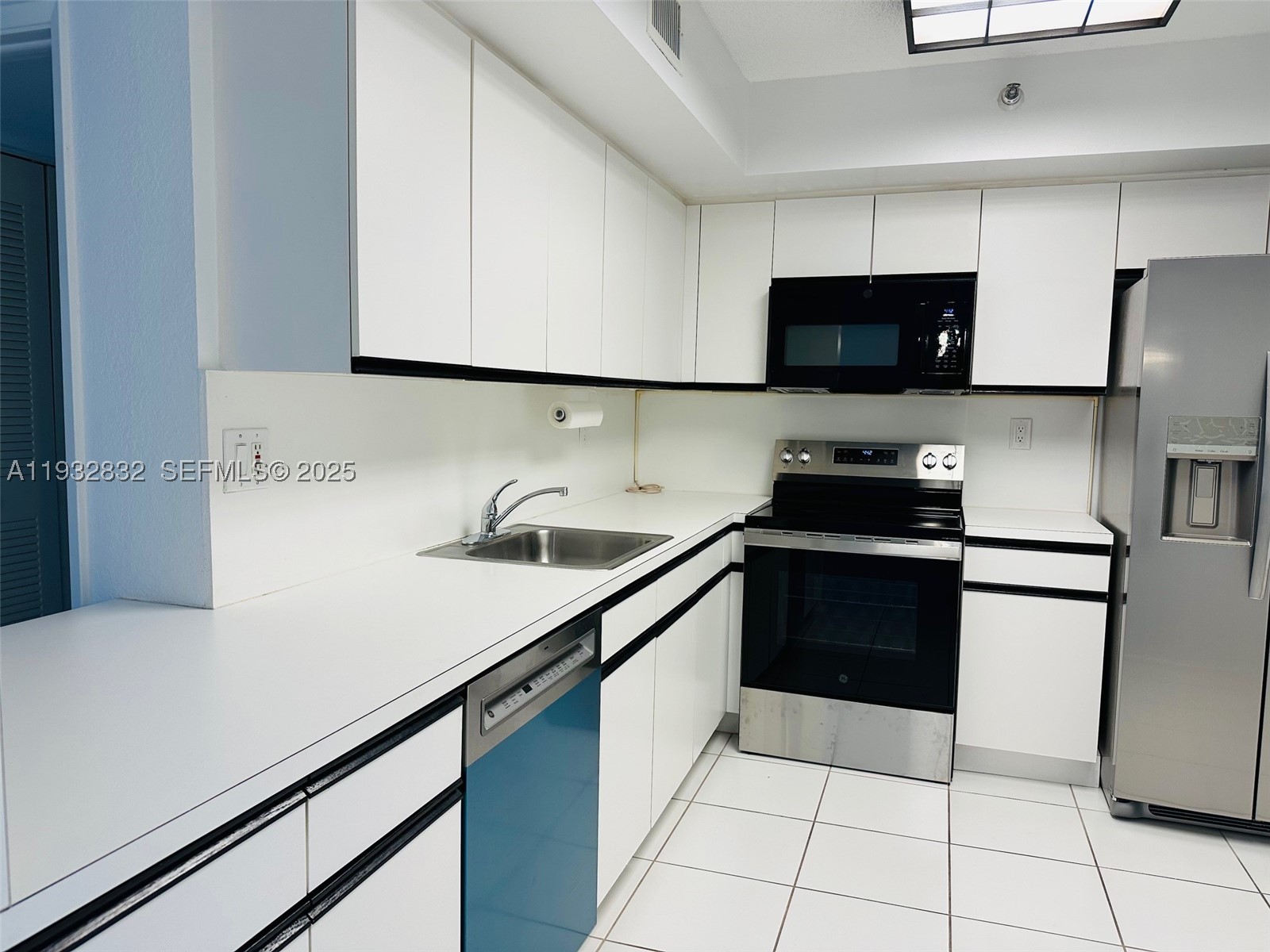 19101 NE 36th Ct #1409, Aventura FL 33180