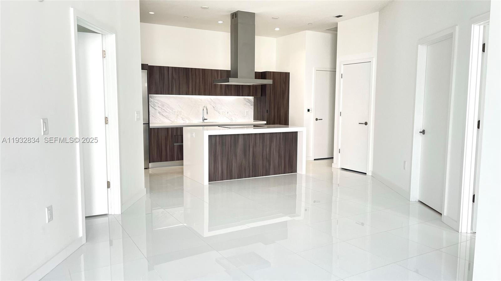 851 NE 1st Ave #412, Miami FL 33132