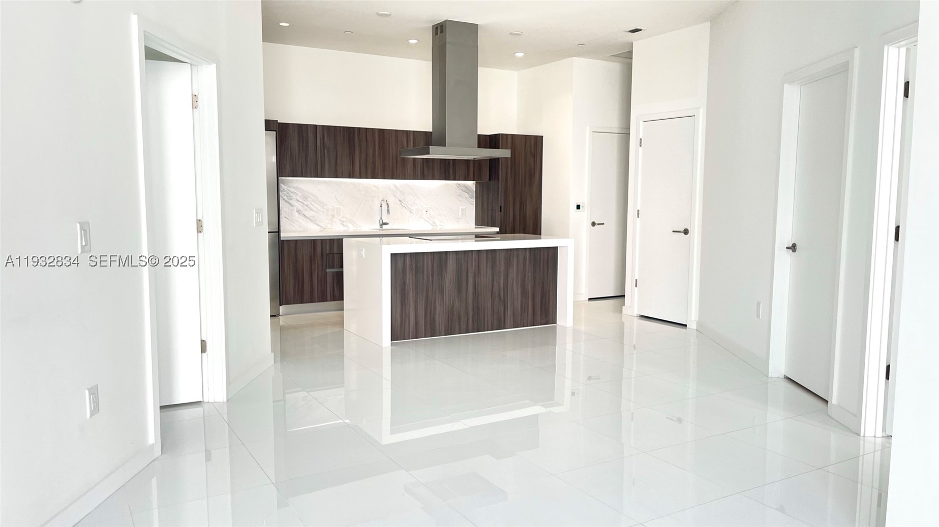 851 NE 1st Ave #412, Miami FL 33132