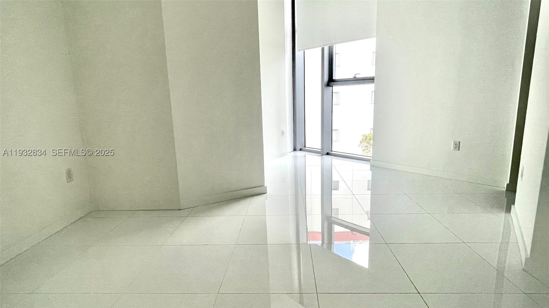 851 NE 1st Ave #412, Miami FL 33132