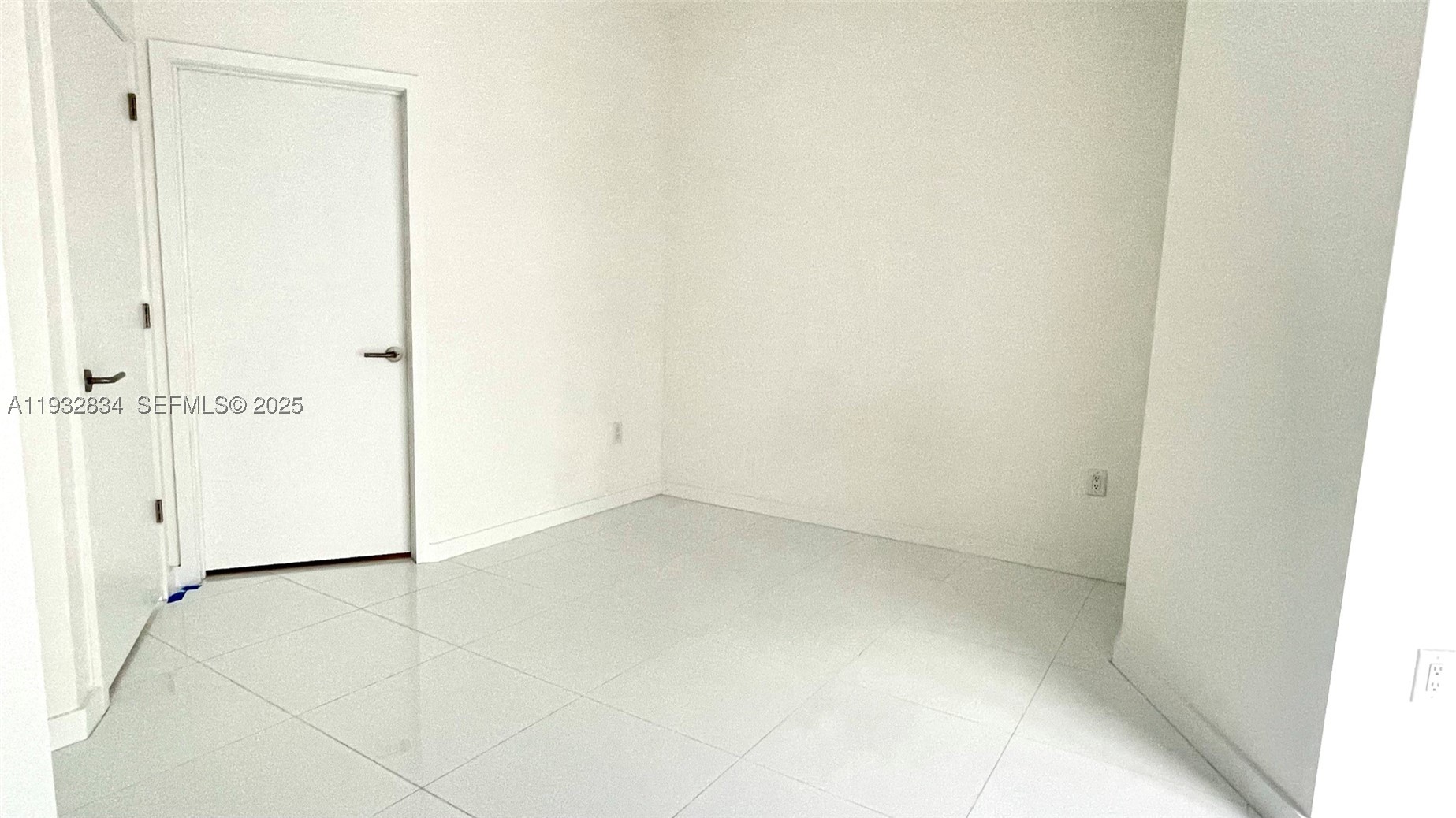 851 NE 1st Ave #412, Miami FL 33132