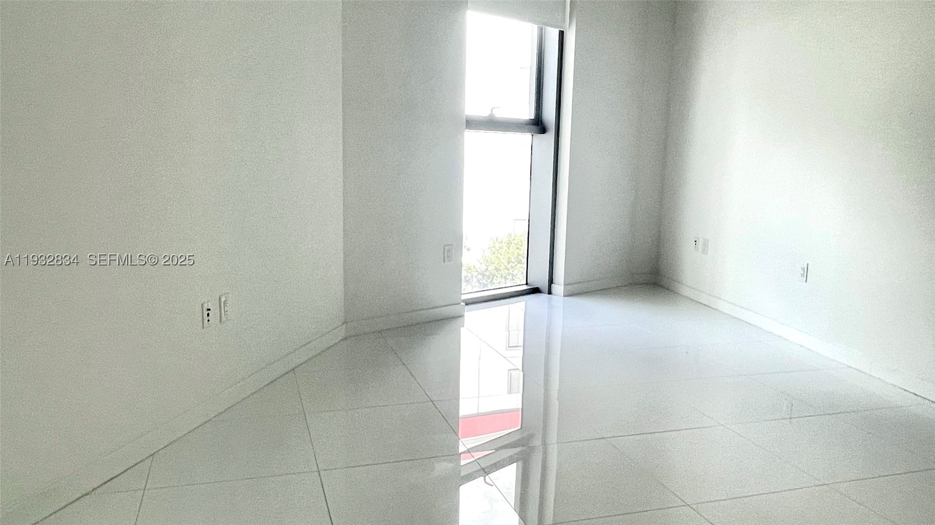 851 NE 1st Ave #412, Miami FL 33132