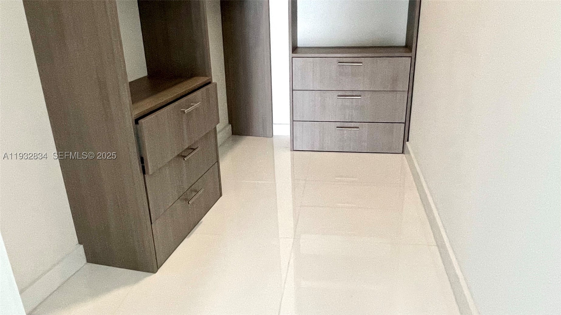 851 NE 1st Ave #412, Miami FL 33132