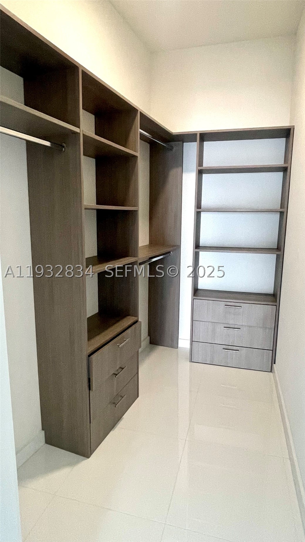 851 NE 1st Ave #412, Miami FL 33132