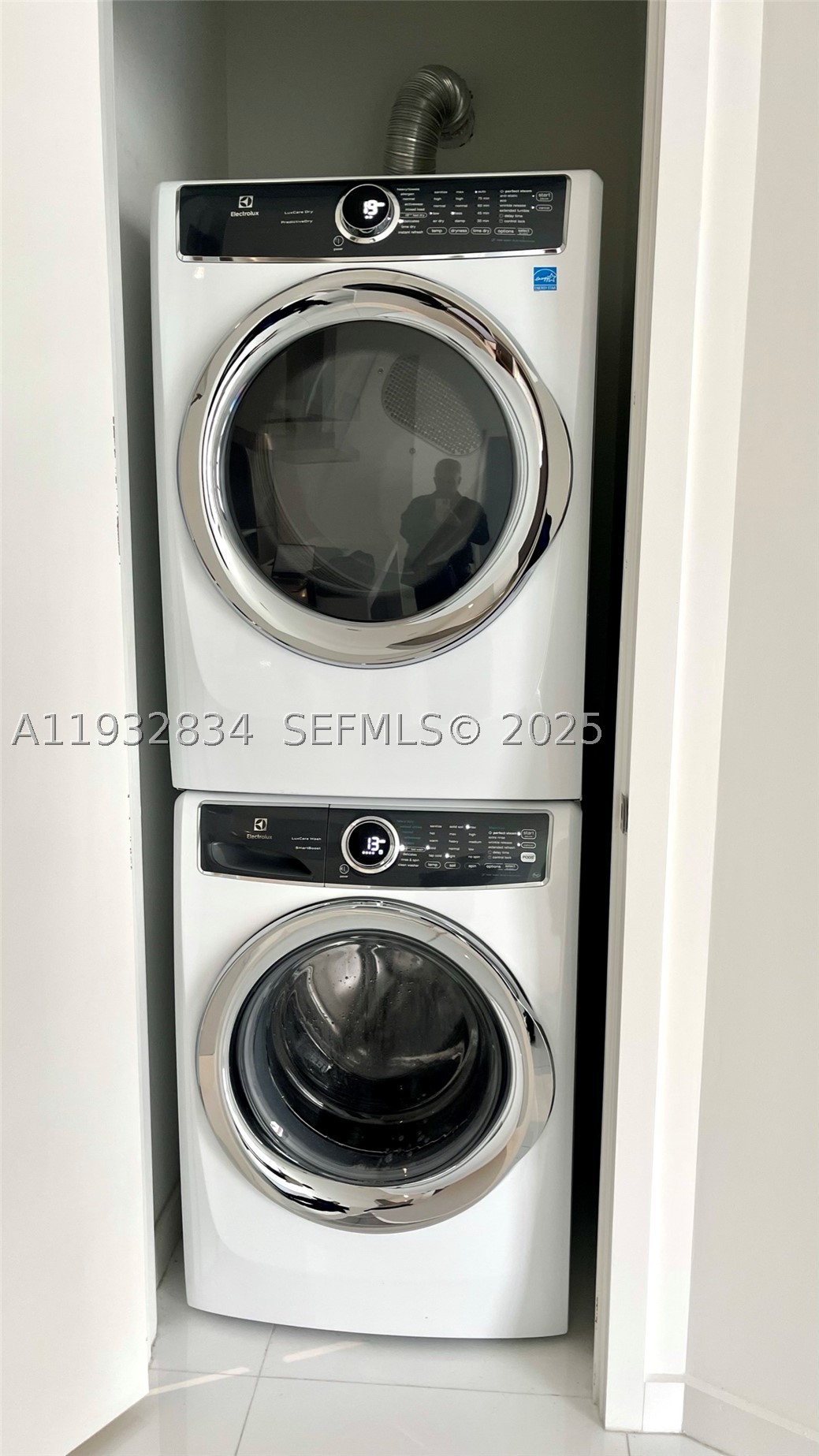 851 NE 1st Ave #412, Miami FL 33132