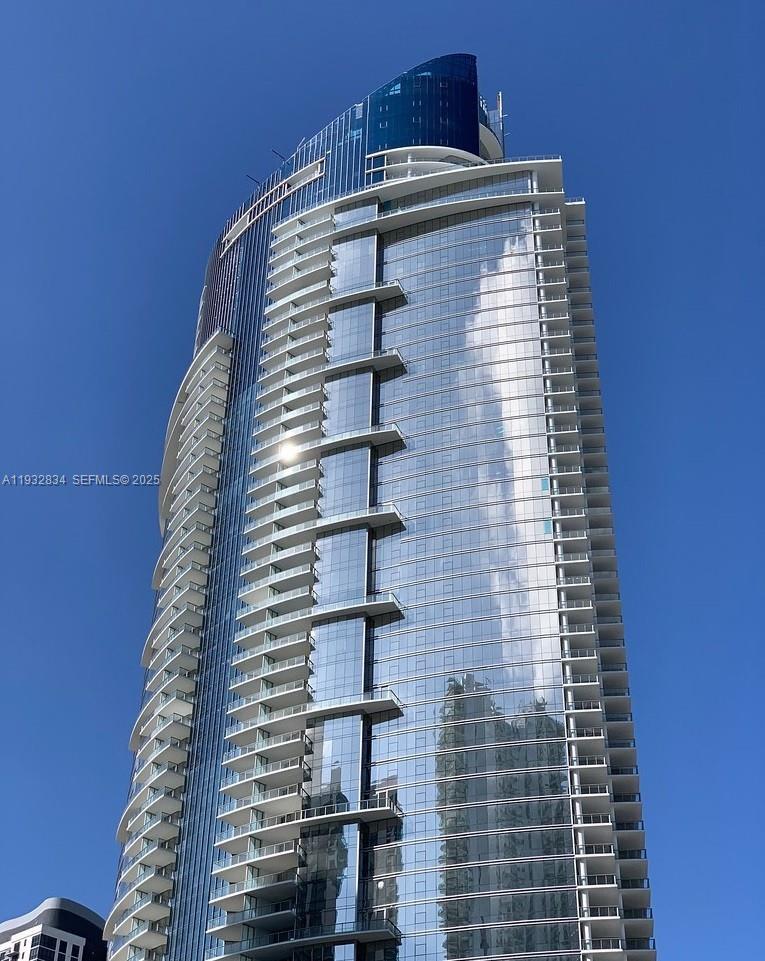 851 NE 1st Ave #412, Miami FL 33132