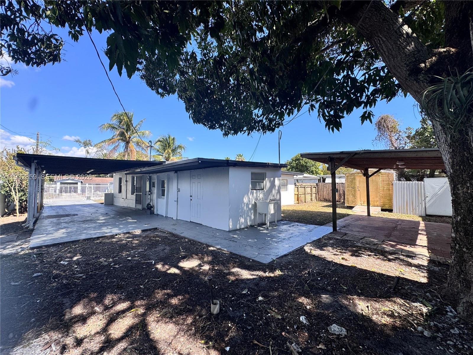 1040 Curtiss Dr, Opa Locka FL 33054