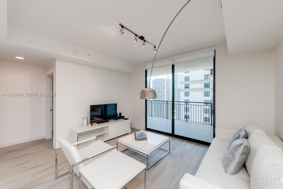 999 SW 1st Ave #3216, Miami FL 33130