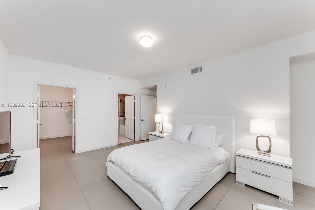 999 SW 1st Ave #3216, Miami FL 33130