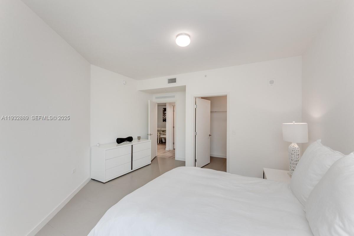 999 SW 1st Ave #3216, Miami FL 33130