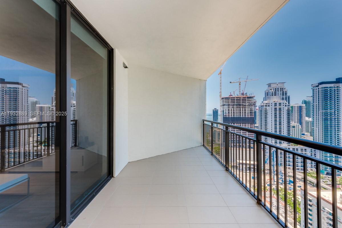 999 SW 1st Ave #3216, Miami FL 33130