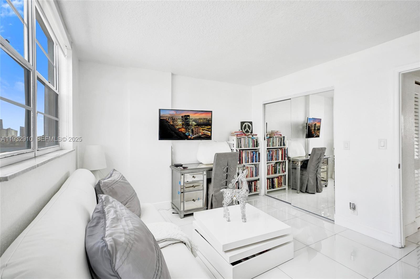 3703 NE 166th St #PH10, North Miami Beach FL 33160