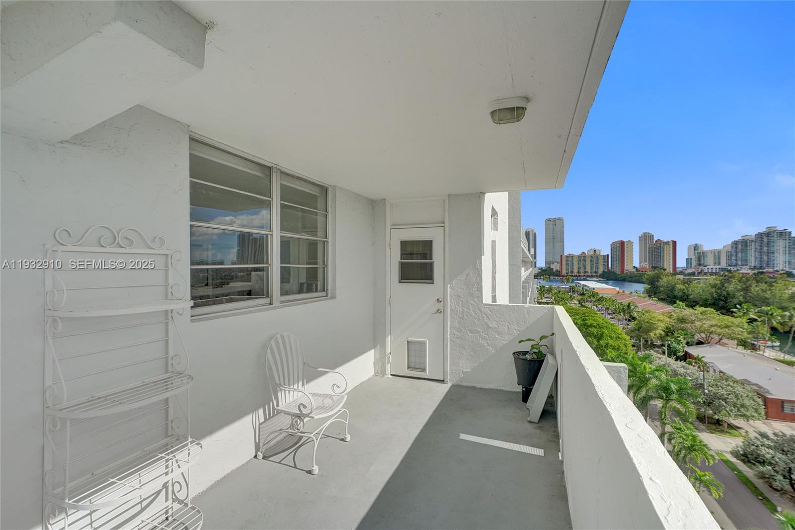 3703 NE 166th St #PH10, North Miami Beach FL 33160