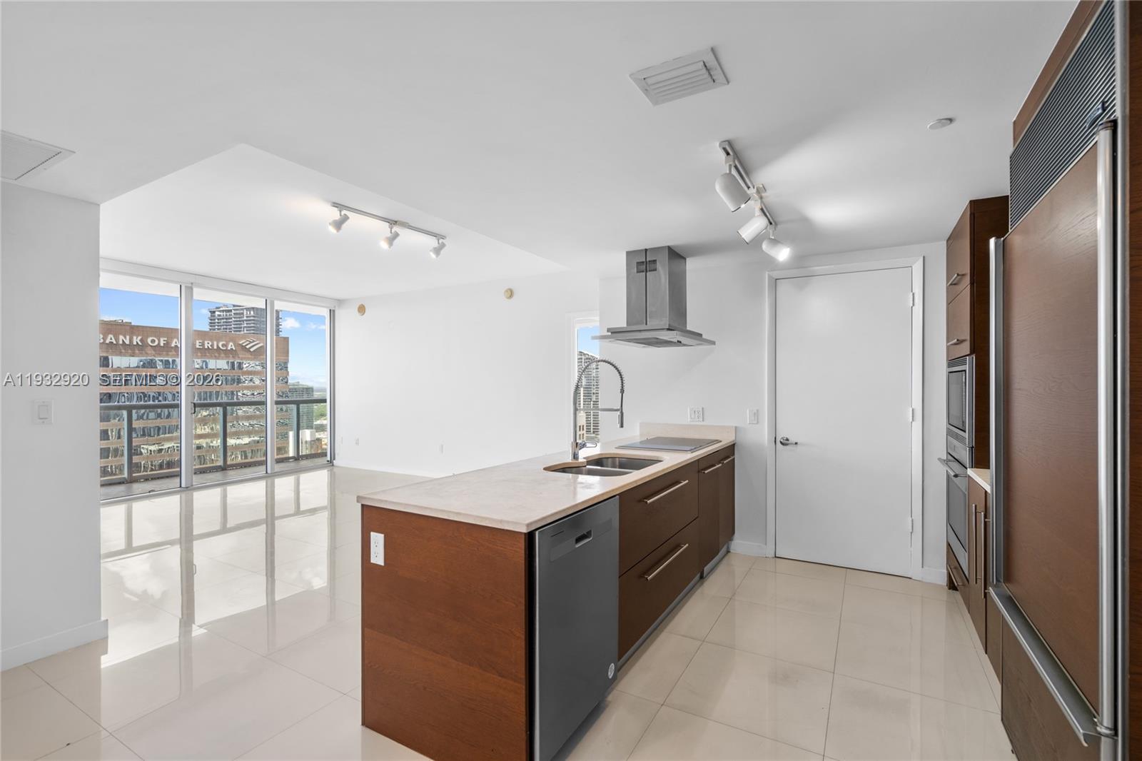 495 Brickell Ave #4011, Miami FL 33131