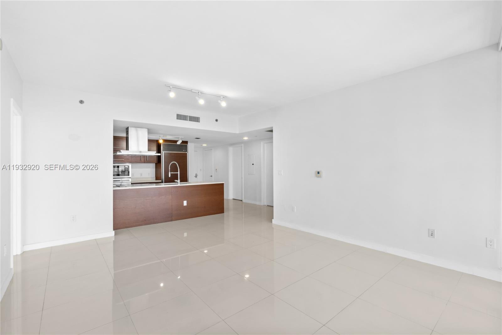 495 Brickell Ave #4011, Miami FL 33131
