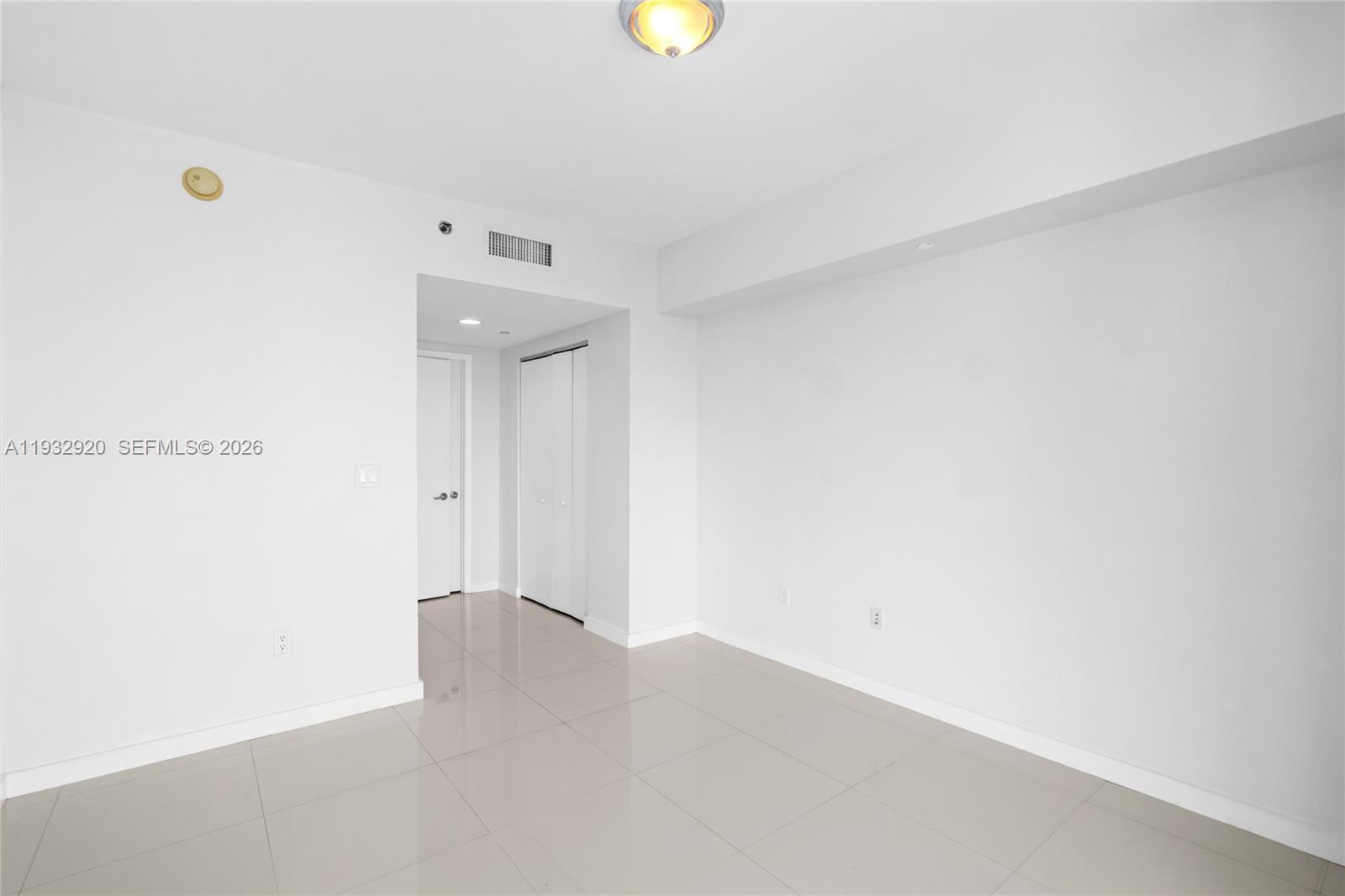 495 Brickell Ave #4011, Miami FL 33131