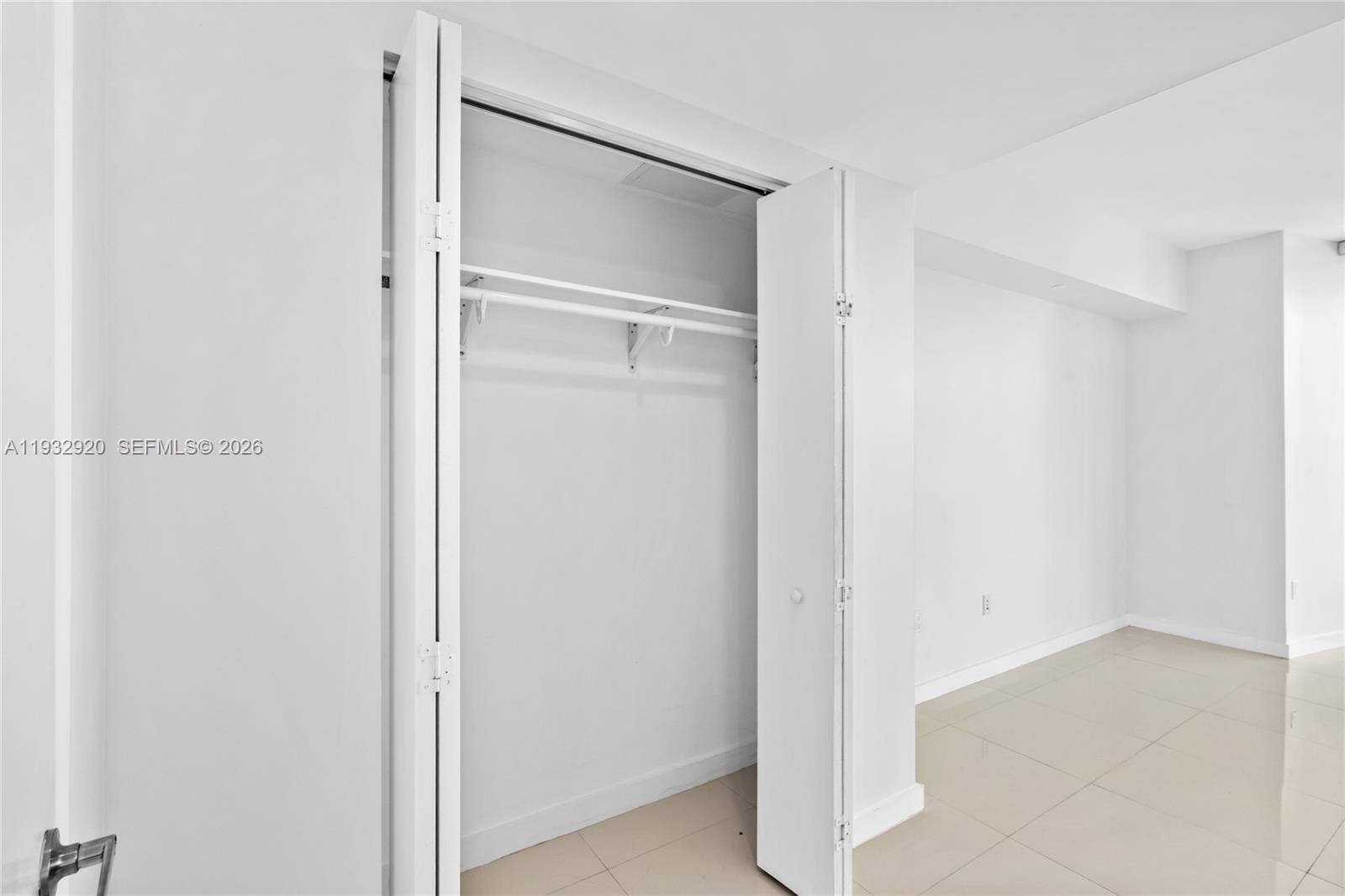 495 Brickell Ave #4011, Miami FL 33131