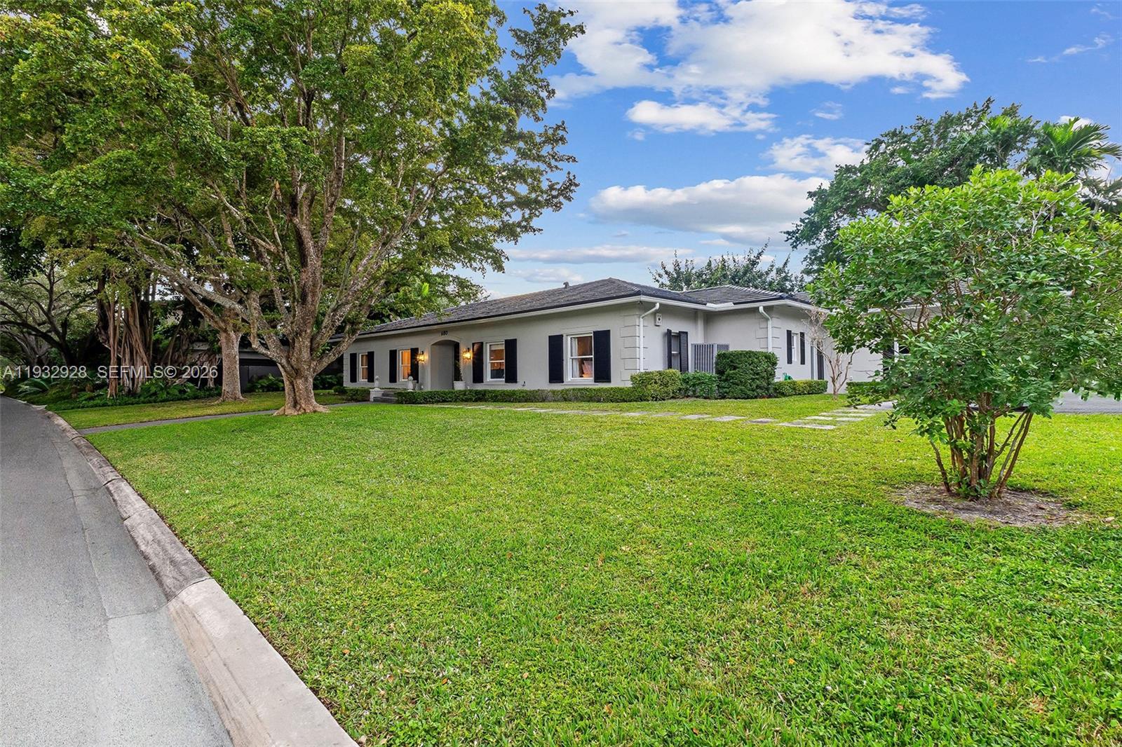 680 Buttonwood Ln, Miami FL 33137
