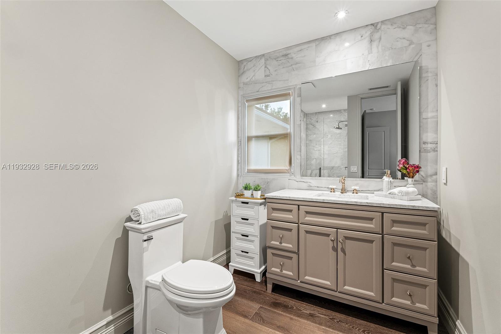 680 Buttonwood Ln, Miami FL 33137