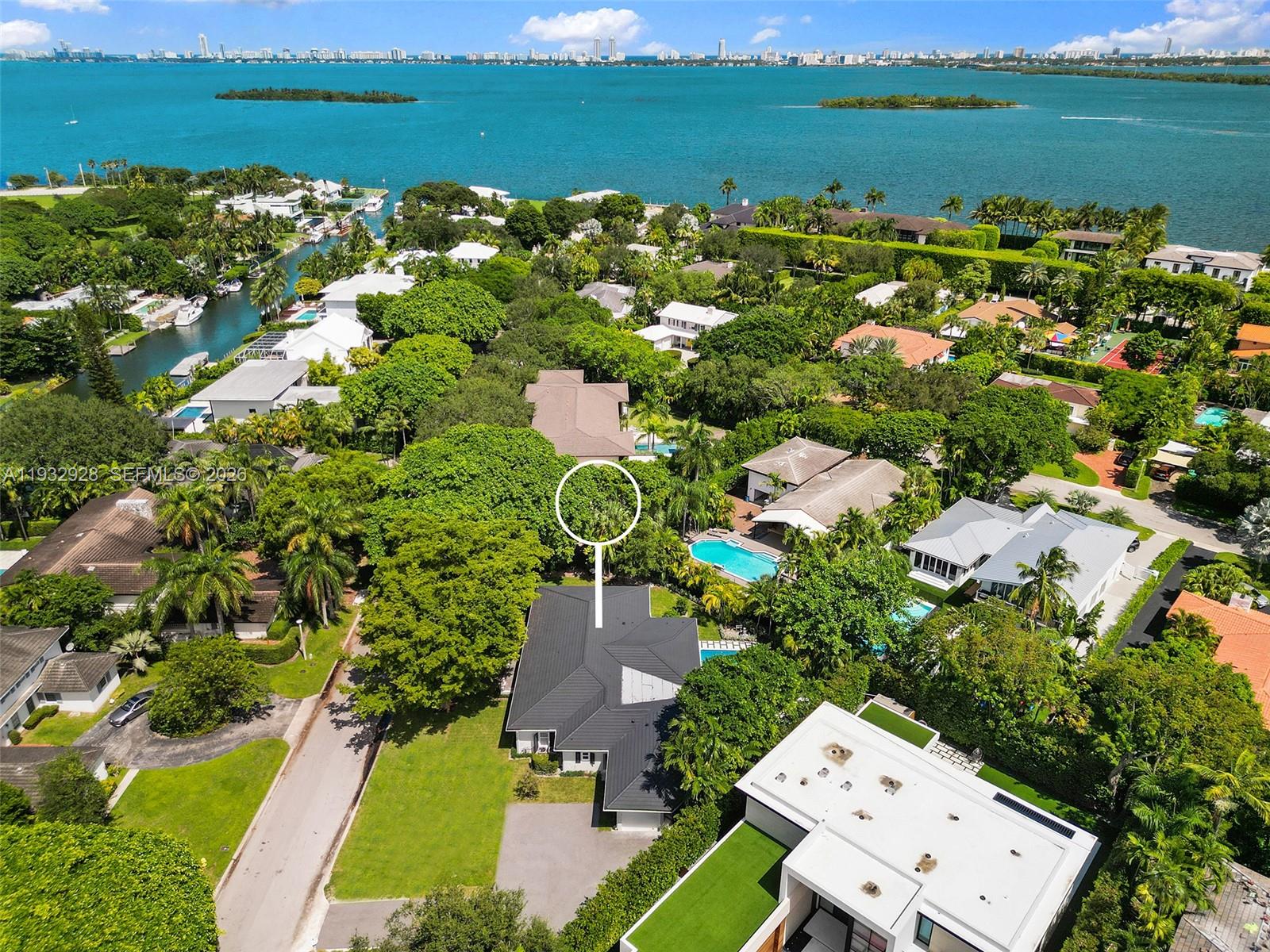 680 Buttonwood Ln, Miami FL 33137