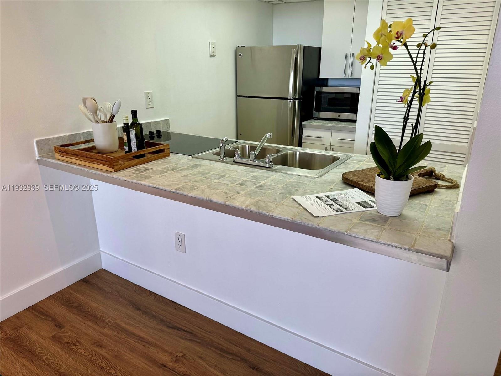540 Brickell Key Dr #826, Miami FL 33131