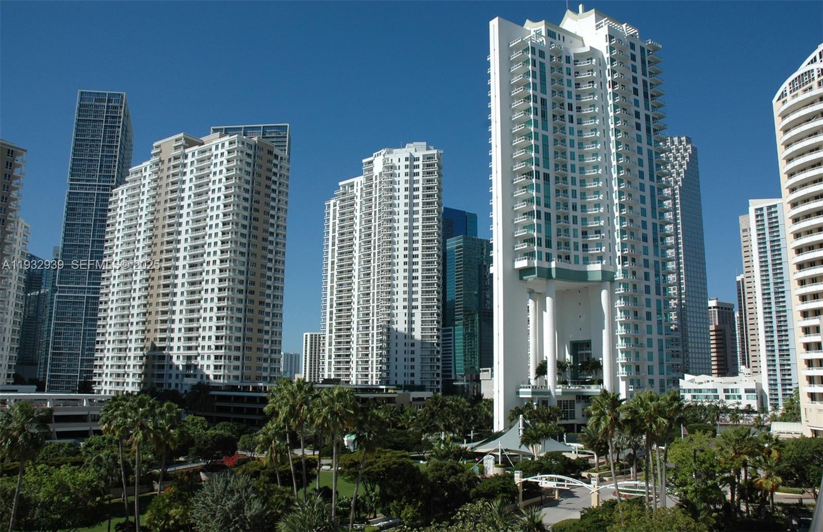 540 Brickell Key Dr #826, Miami FL 33131