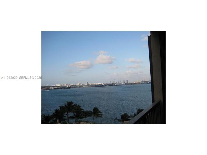 540 Brickell Key Dr #826, Miami FL 33131
