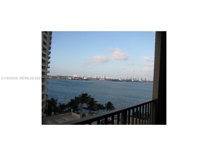 540 Brickell Key Dr #826, Miami FL 33131