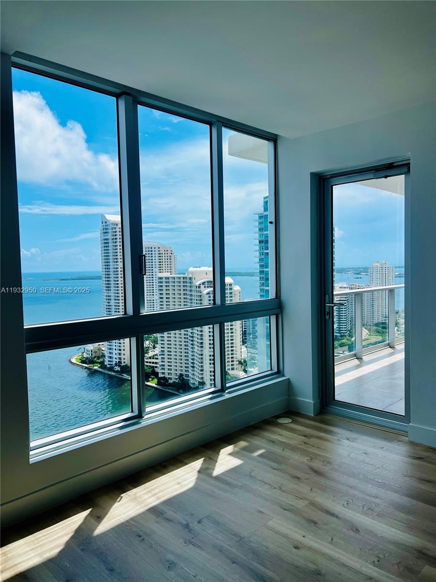 300 S Biscayne Blvd #T-2912, Miami FL 33131