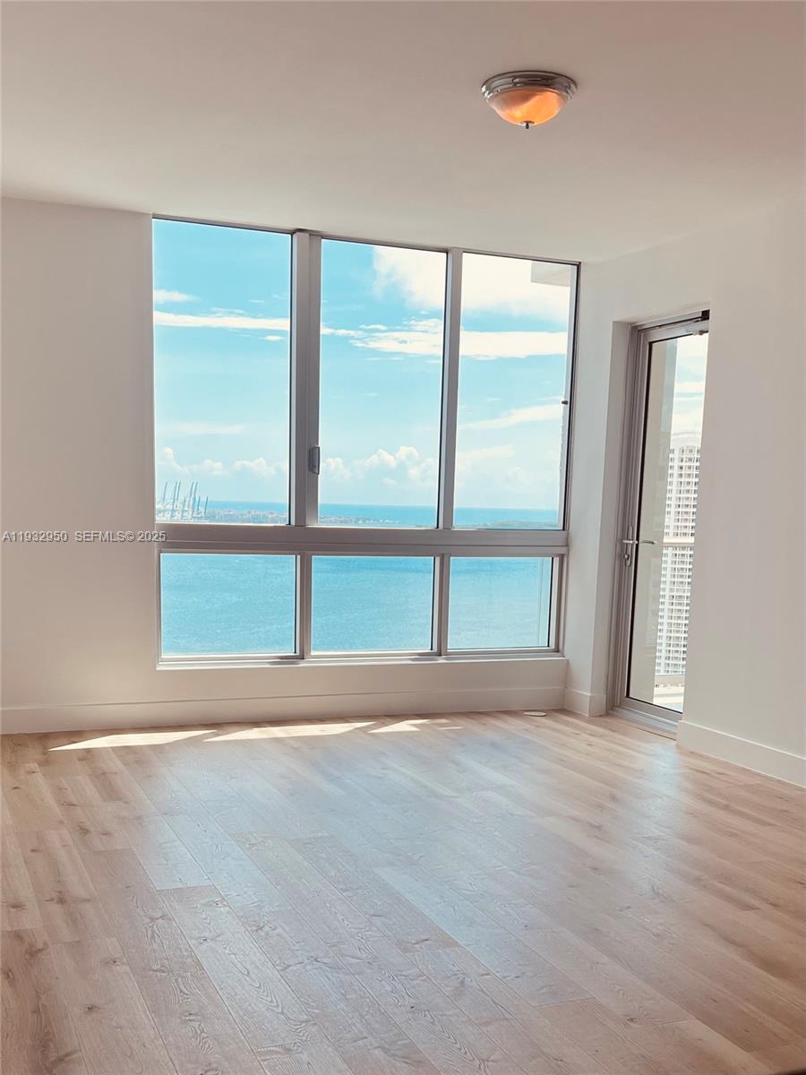 300 S Biscayne Blvd #T-2912, Miami FL 33131