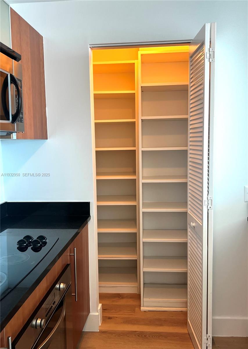 300 S Biscayne Blvd #T-2912, Miami FL 33131