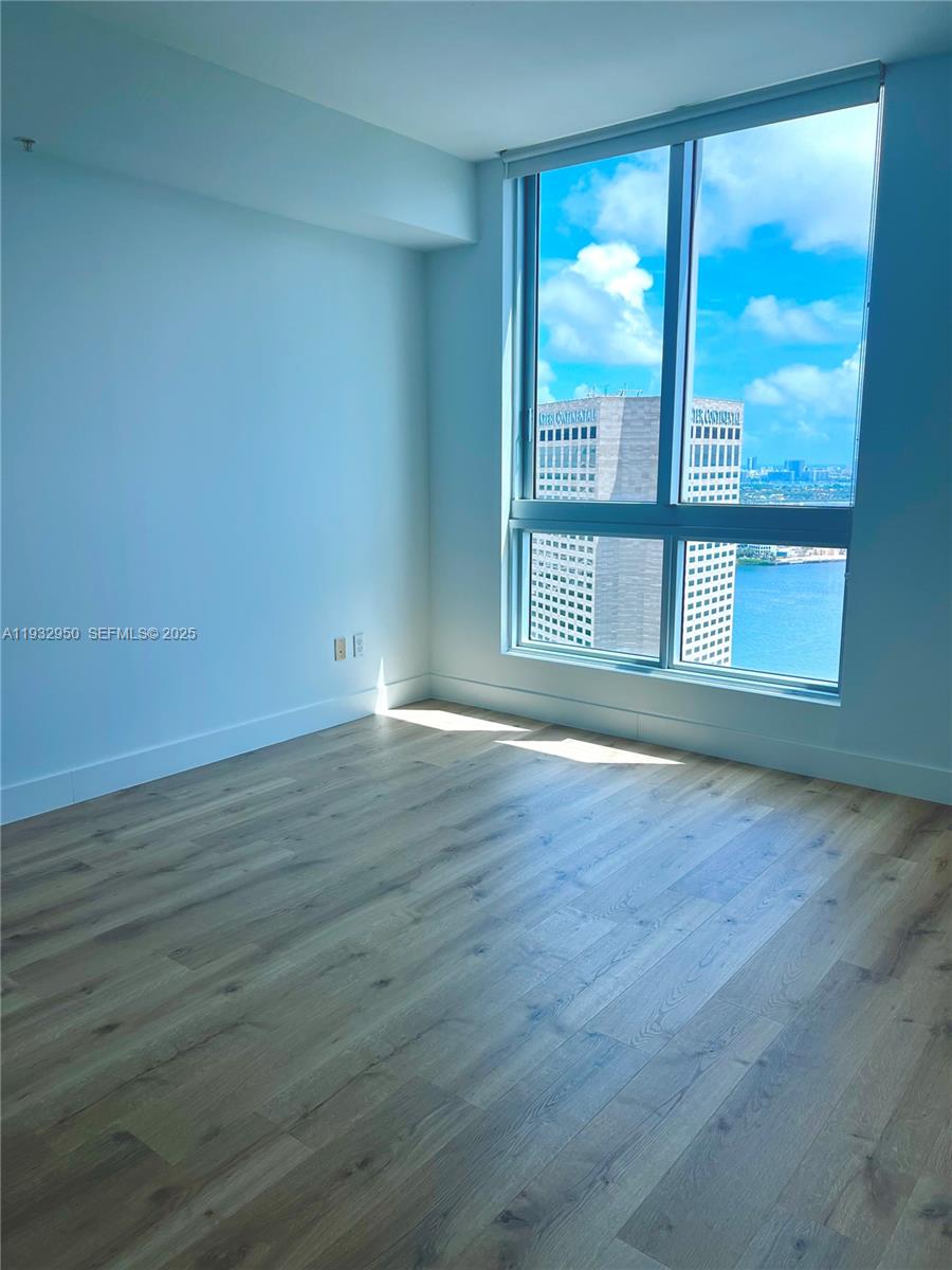 300 S Biscayne Blvd #T-2912, Miami FL 33131
