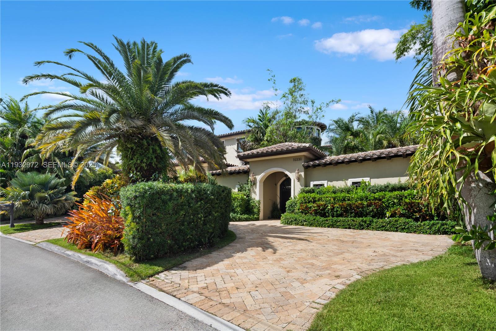 10330 W Broadview Dr, Bay Harbor Islands FL 33154