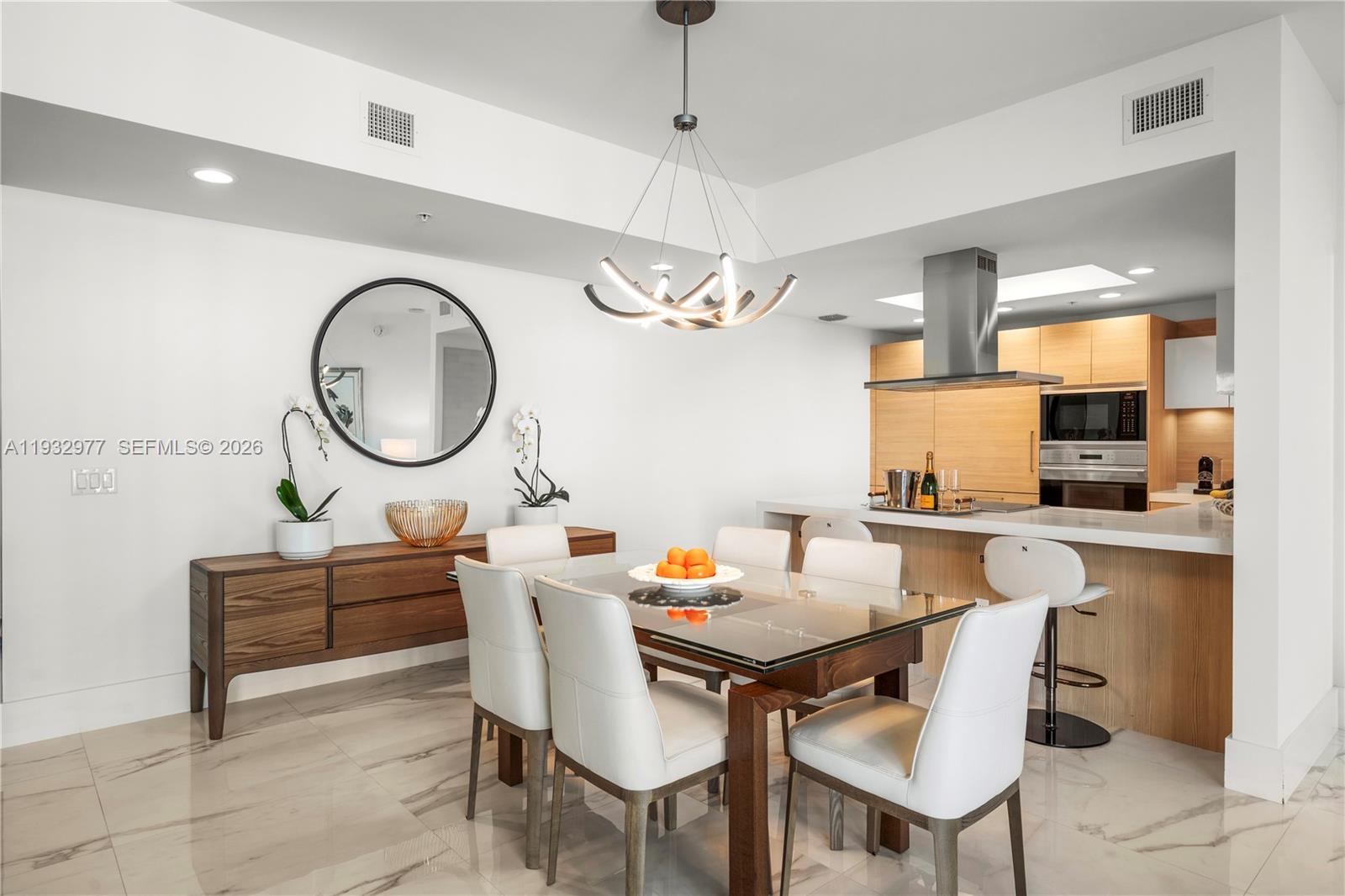17111 Biscayne Blvd #803, North Miami Beach FL 33160