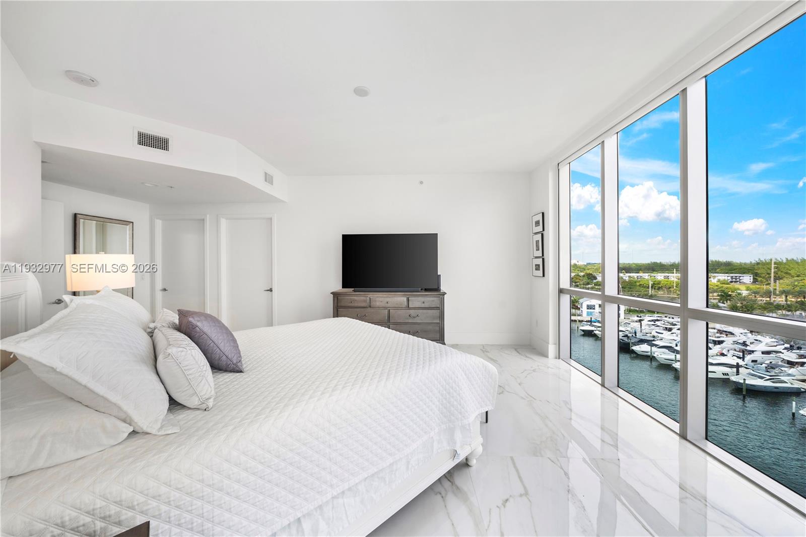 17111 Biscayne Blvd #803, North Miami Beach FL 33160